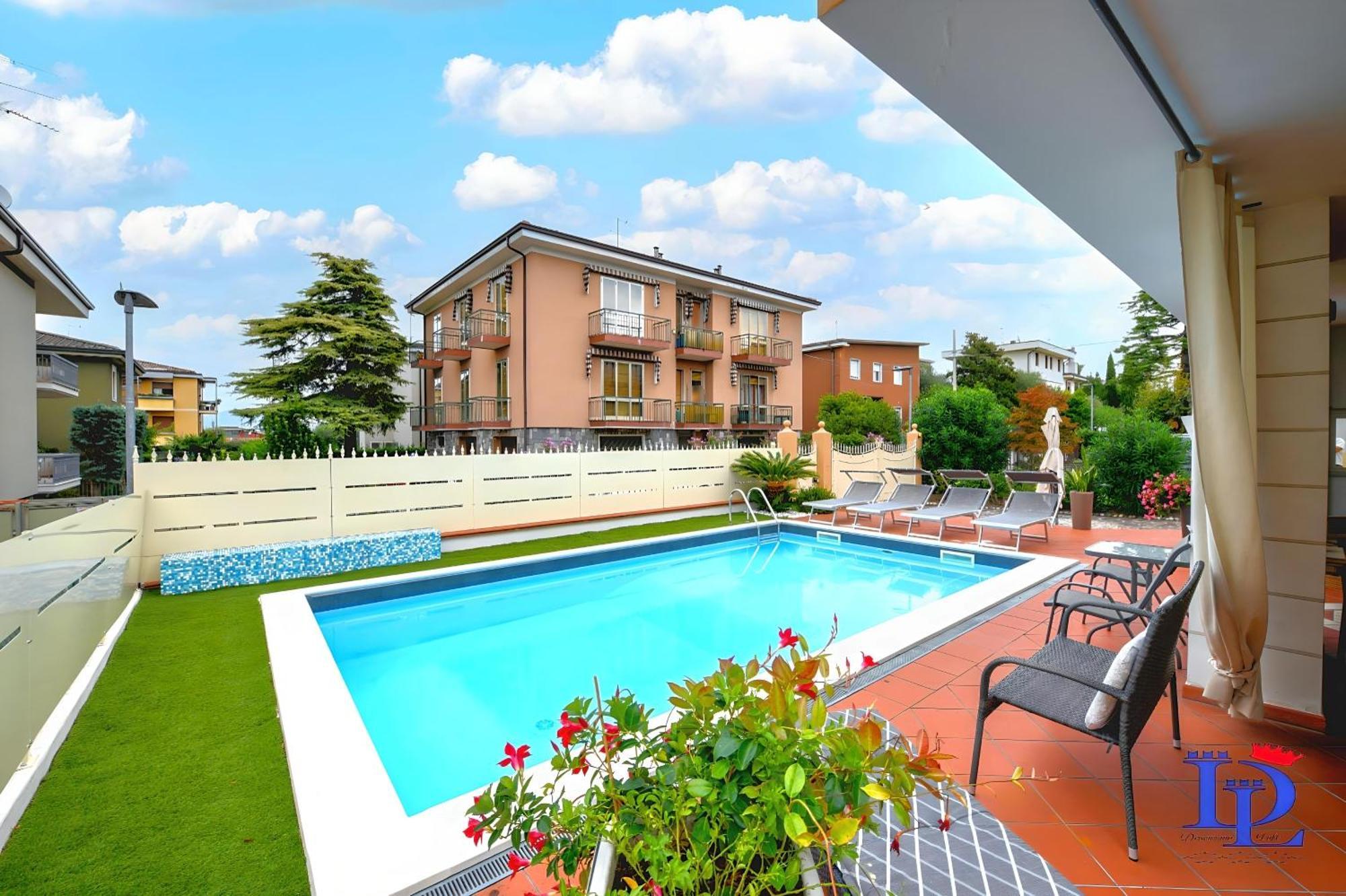 Desenzanoloft Official Partner Marriott Homes & Villas - Garden & Pool Desenzano del Garda Exteriér fotografie