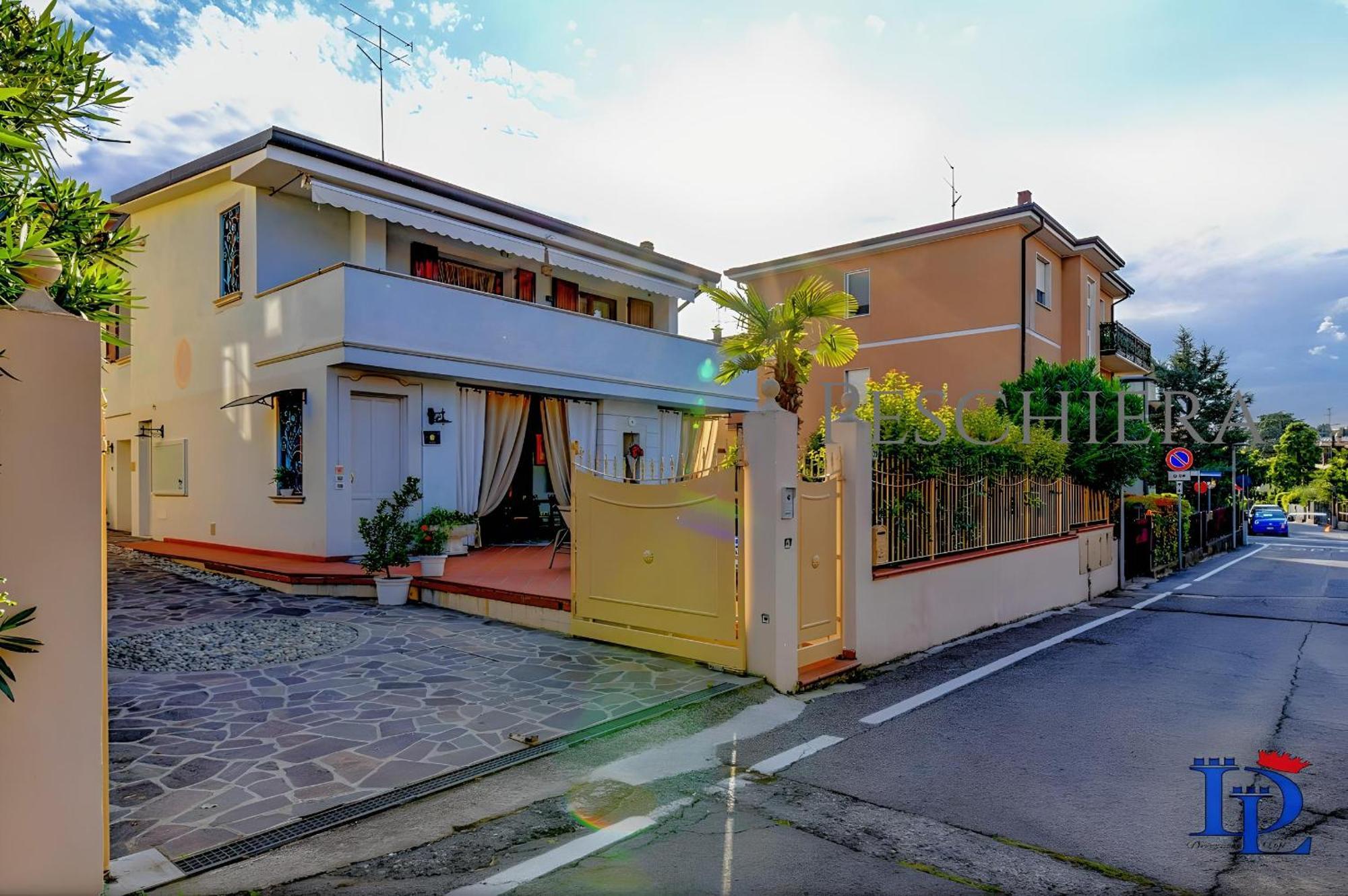 Desenzanoloft Official Partner Marriott Homes & Villas - Garden & Pool Desenzano del Garda Exteriér fotografie