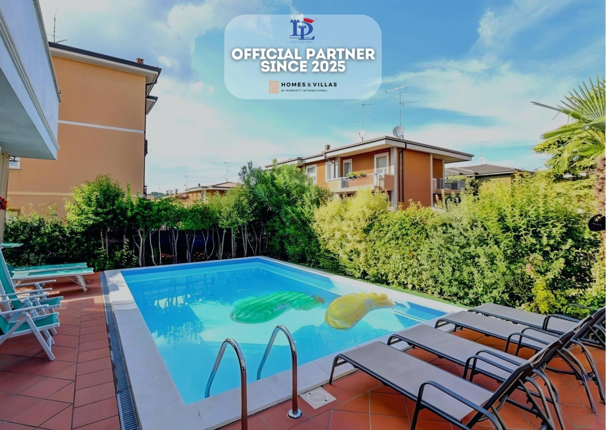 Desenzanoloft Official Partner Marriott Homes & Villas - Garden & Pool Desenzano del Garda Exteriér fotografie
